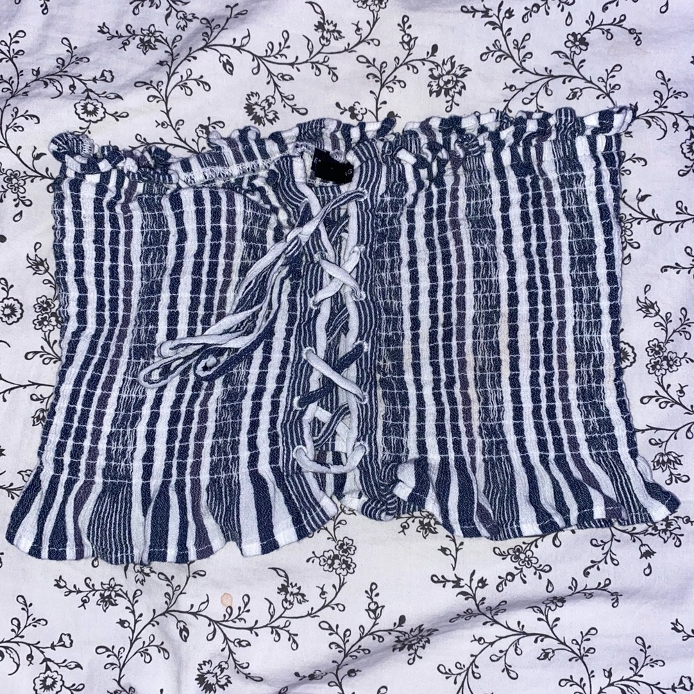 American Eagle Cropped Shirt